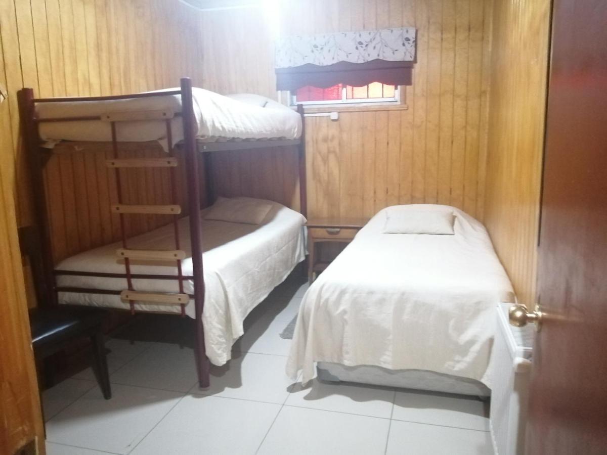 Hostal Copiapo Puerto Montt Bagian luar foto